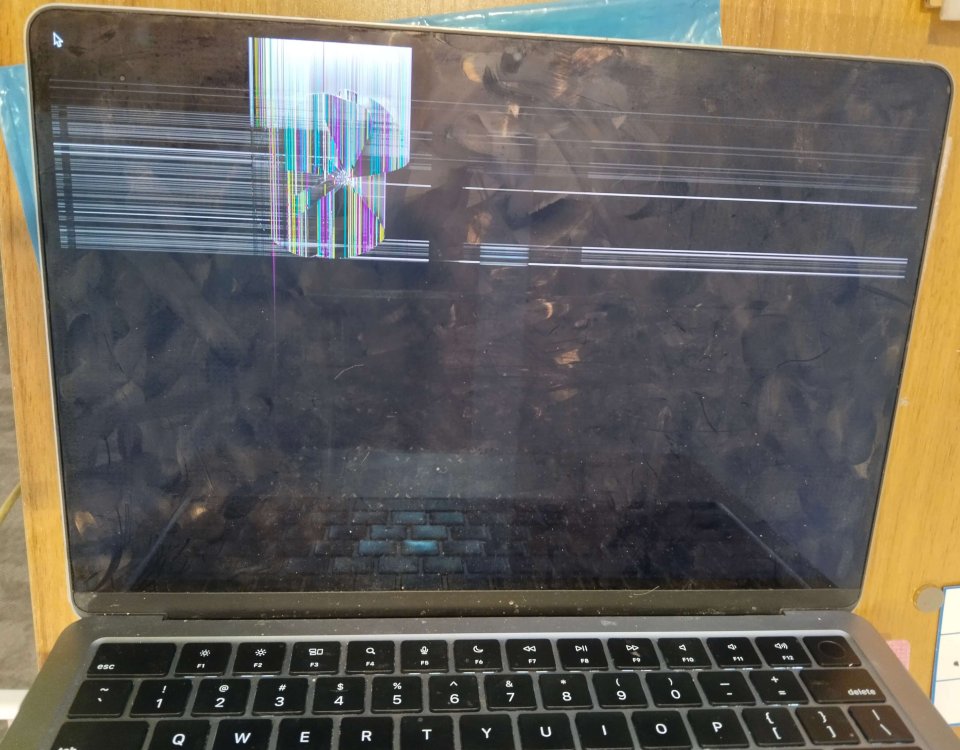 MacBook screen repair Christchurch